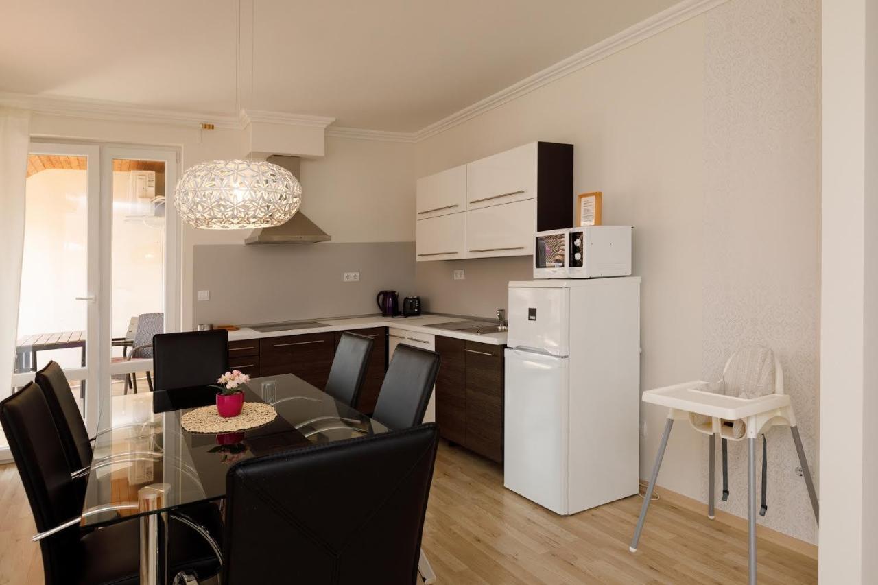 Andi Apartman Heviz Exterior photo