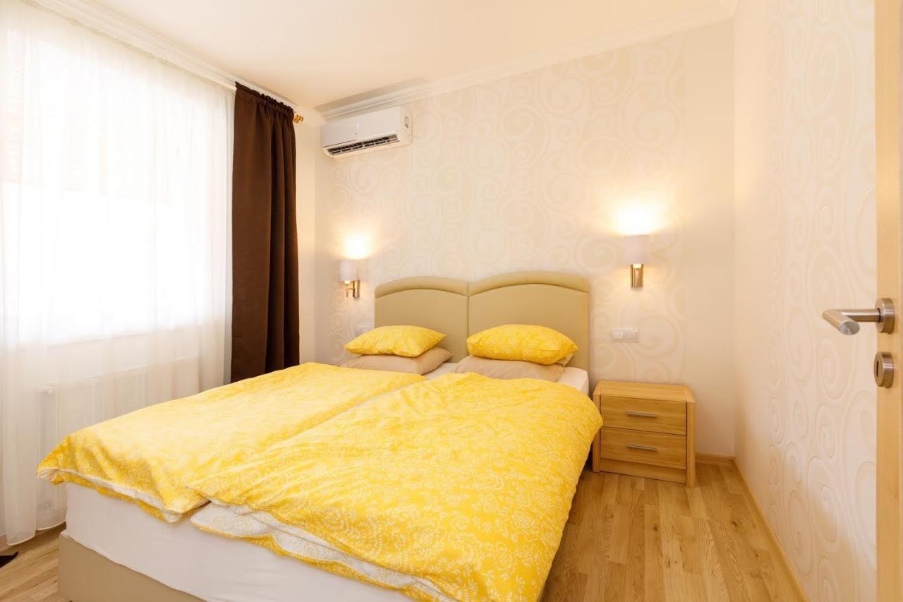 Andi Apartman Heviz Exterior photo