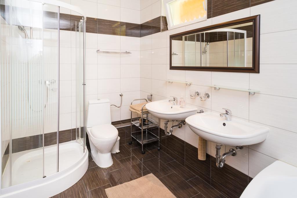 Andi Apartman Heviz Exterior photo